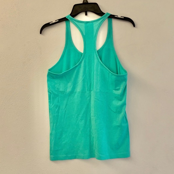 Champion workout tank top - Picture 2 of 3